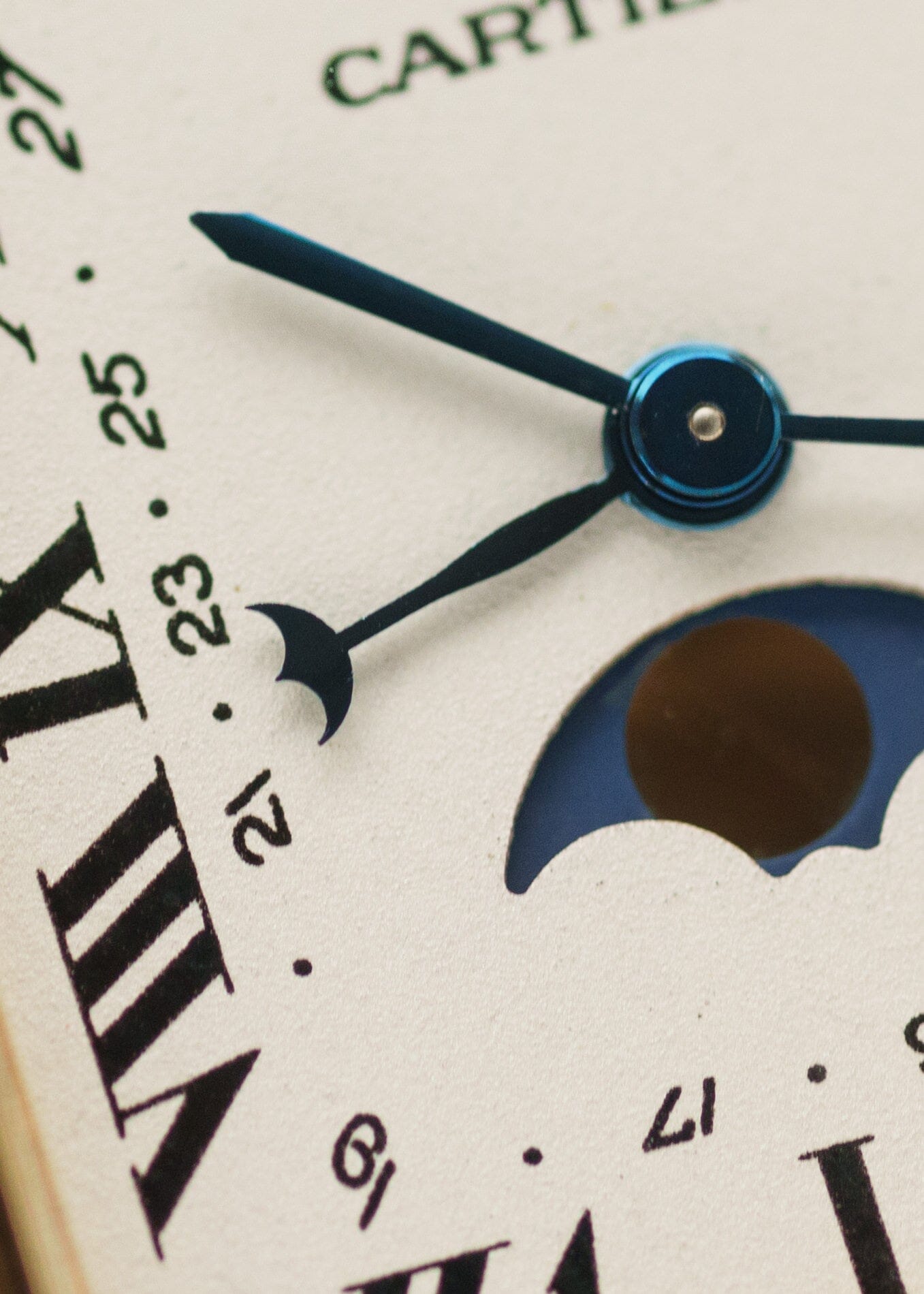 Cartier タンク ルイ カルティエ LM 81900 YG ムーンフェイズ Watch CARTIER