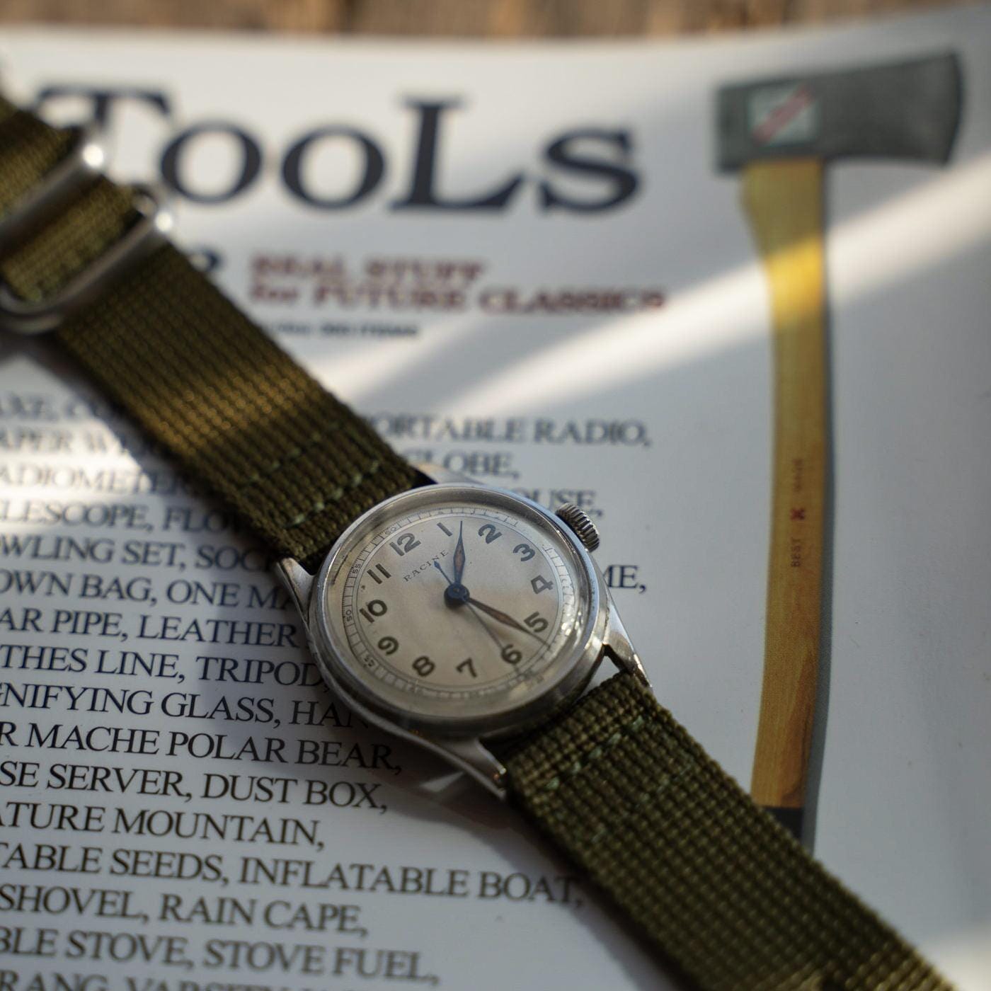 RACINE (GALLET) Military-Style Round 1940s - Arbitro