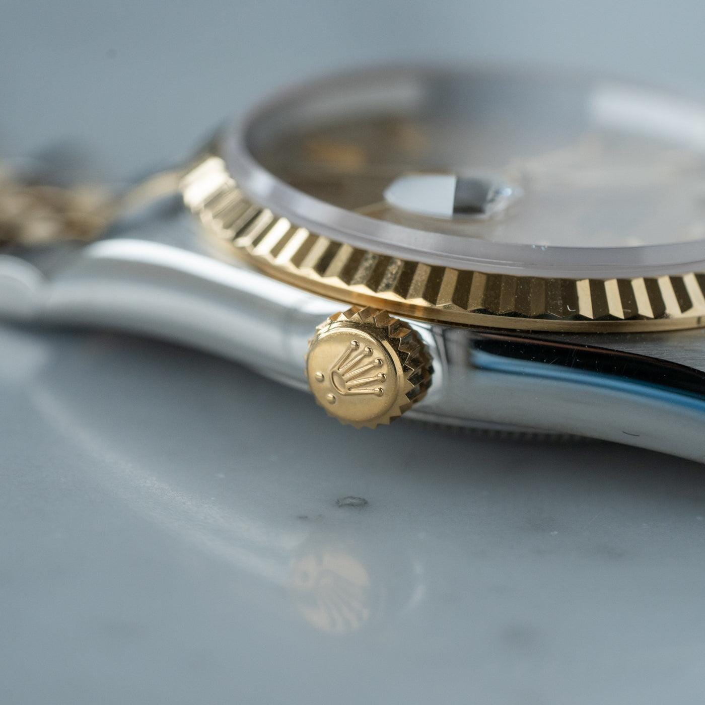 ROLEX Oyster Perpetual Datejust 16233 Champagne - Arbitro