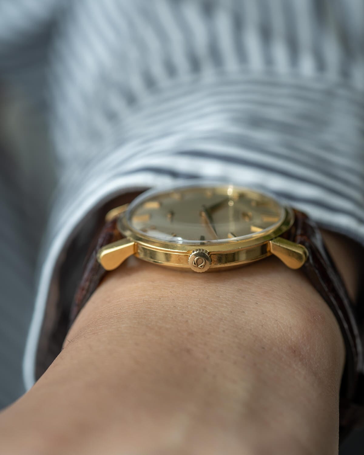 オメガ ラウンド 2897 YG シルバーダイアル Cal.491 Watch OMEGA