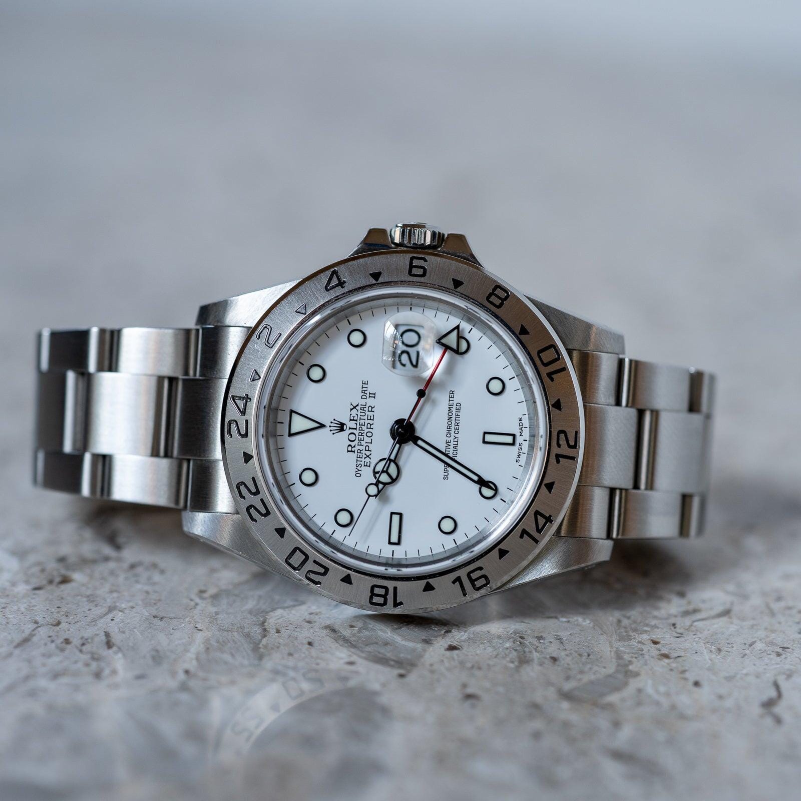 ROLEX Explorer II 16570 White "Polar" - Arbitro