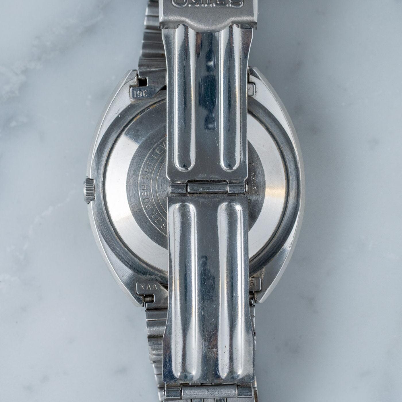 SEIKO Lord Matic 5606-8000 Tonneau 1970s - Arbitro