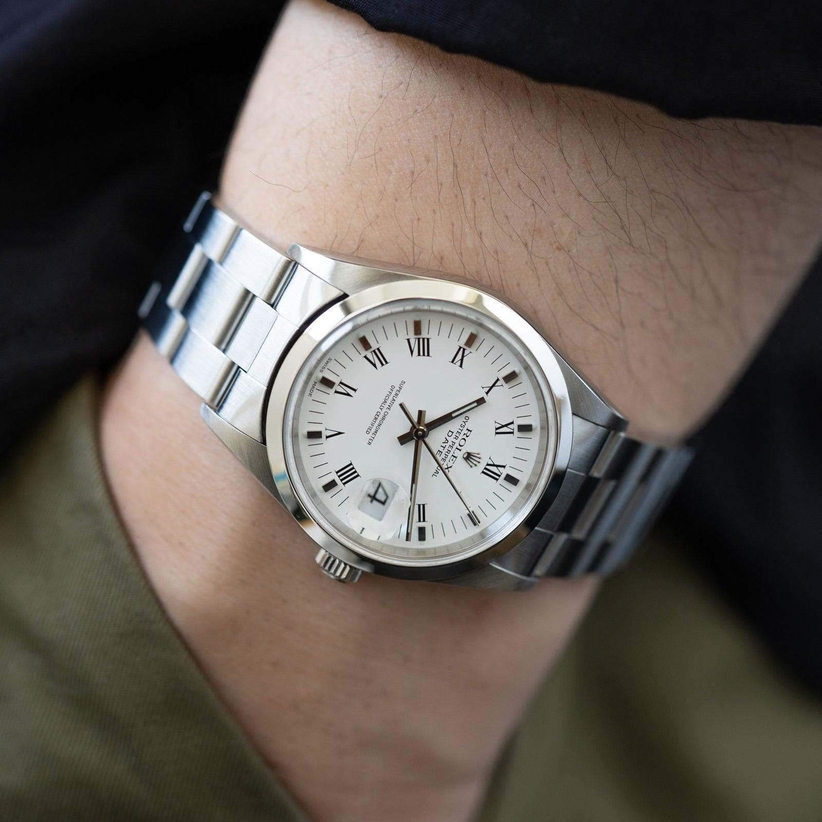 ROLEX Oyster Perpetual Date 15200 White Roman - Arbitro