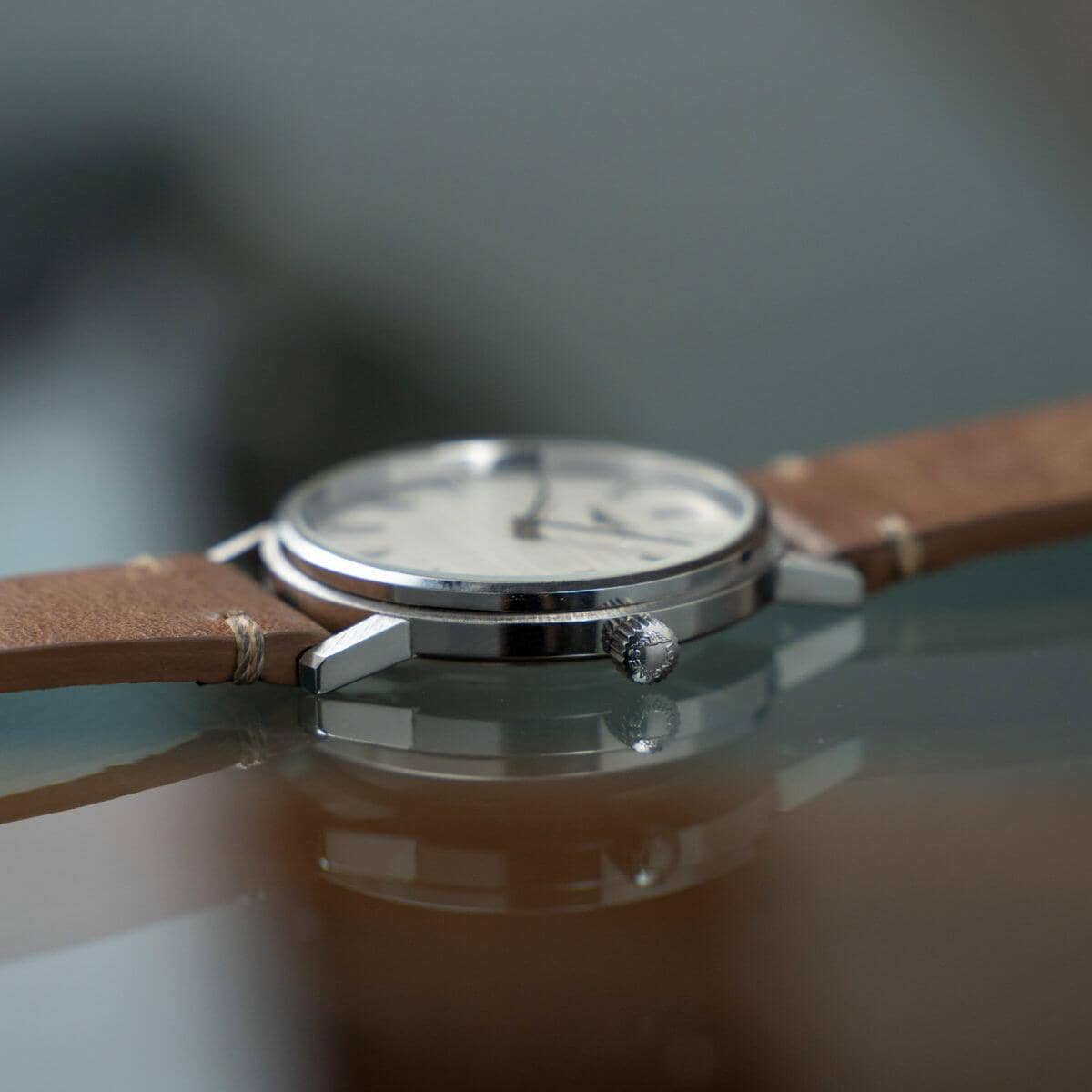 LONGINES Round Roman Linen Dial 1970s - Arbitro