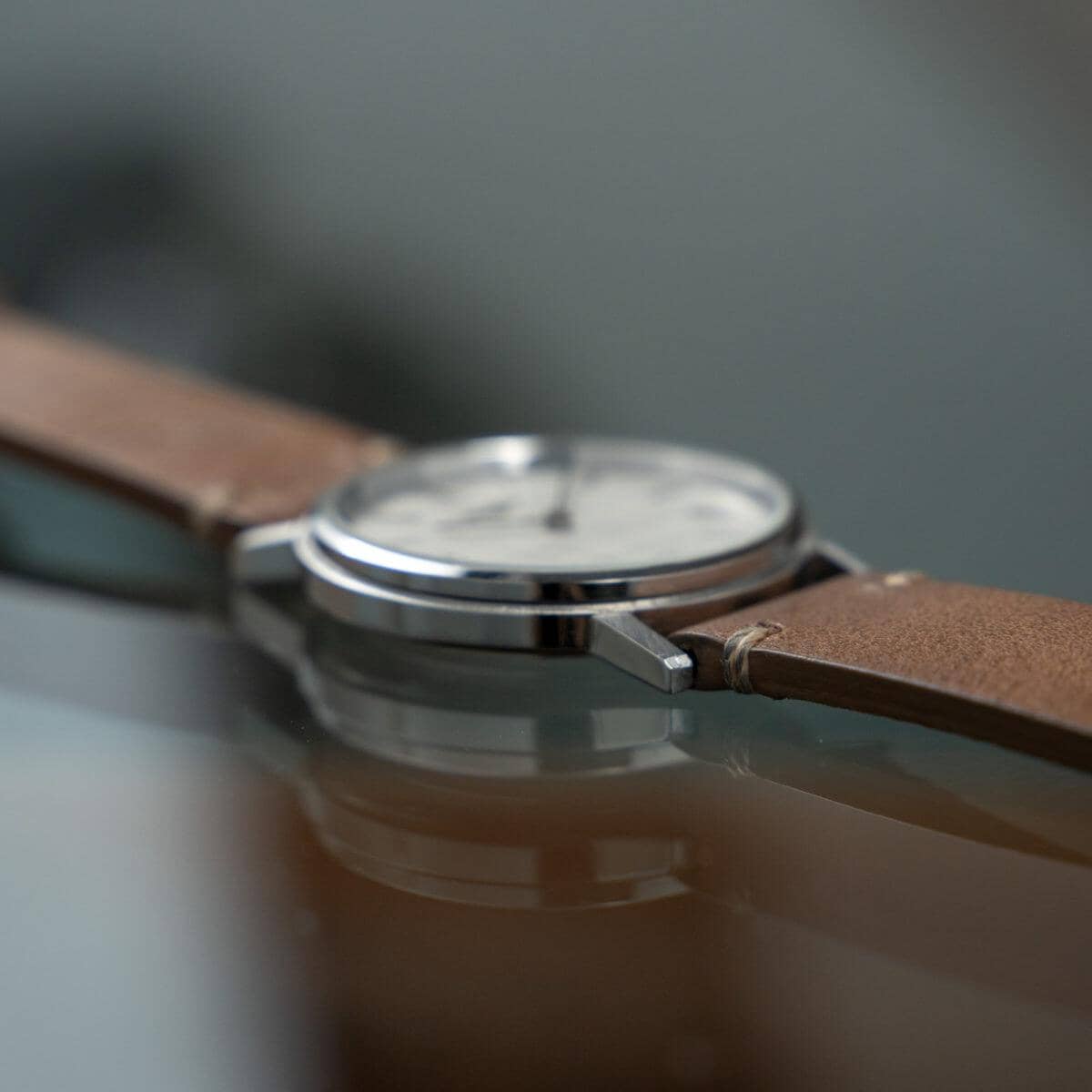 LONGINES Round Roman Linen Dial 1970s - Arbitro