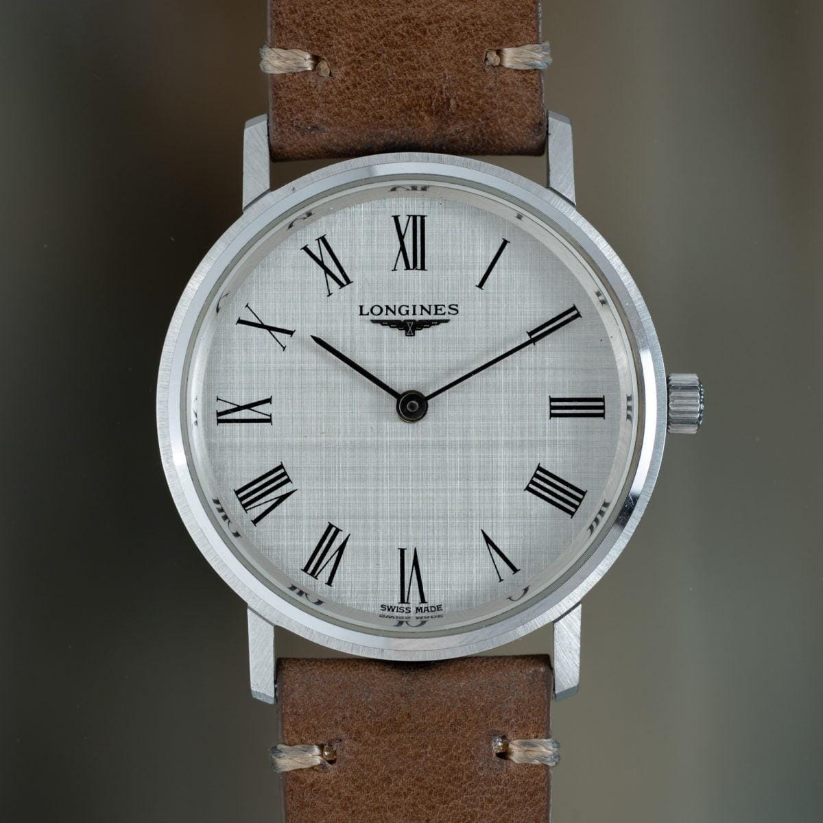LONGINES Round Roman Linen Dial 1970s - Arbitro
