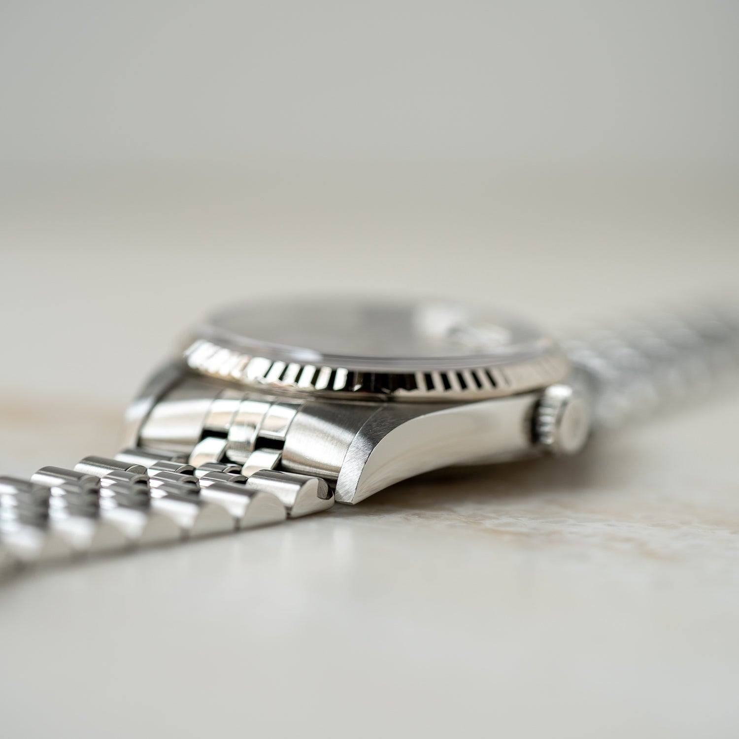 ROLEX Datejust 16234 Silver Roman Box and Paper - Arbitro