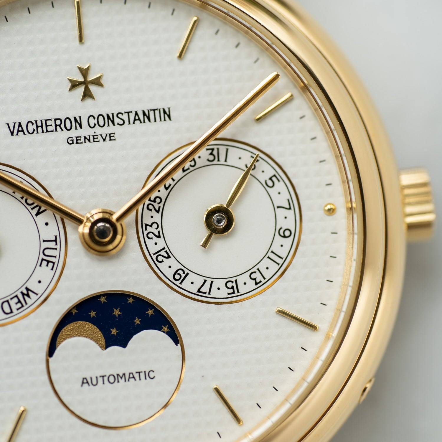 VACHERON CONSTANTIN 47009 YG Day Date Moon Phase - Arbitro