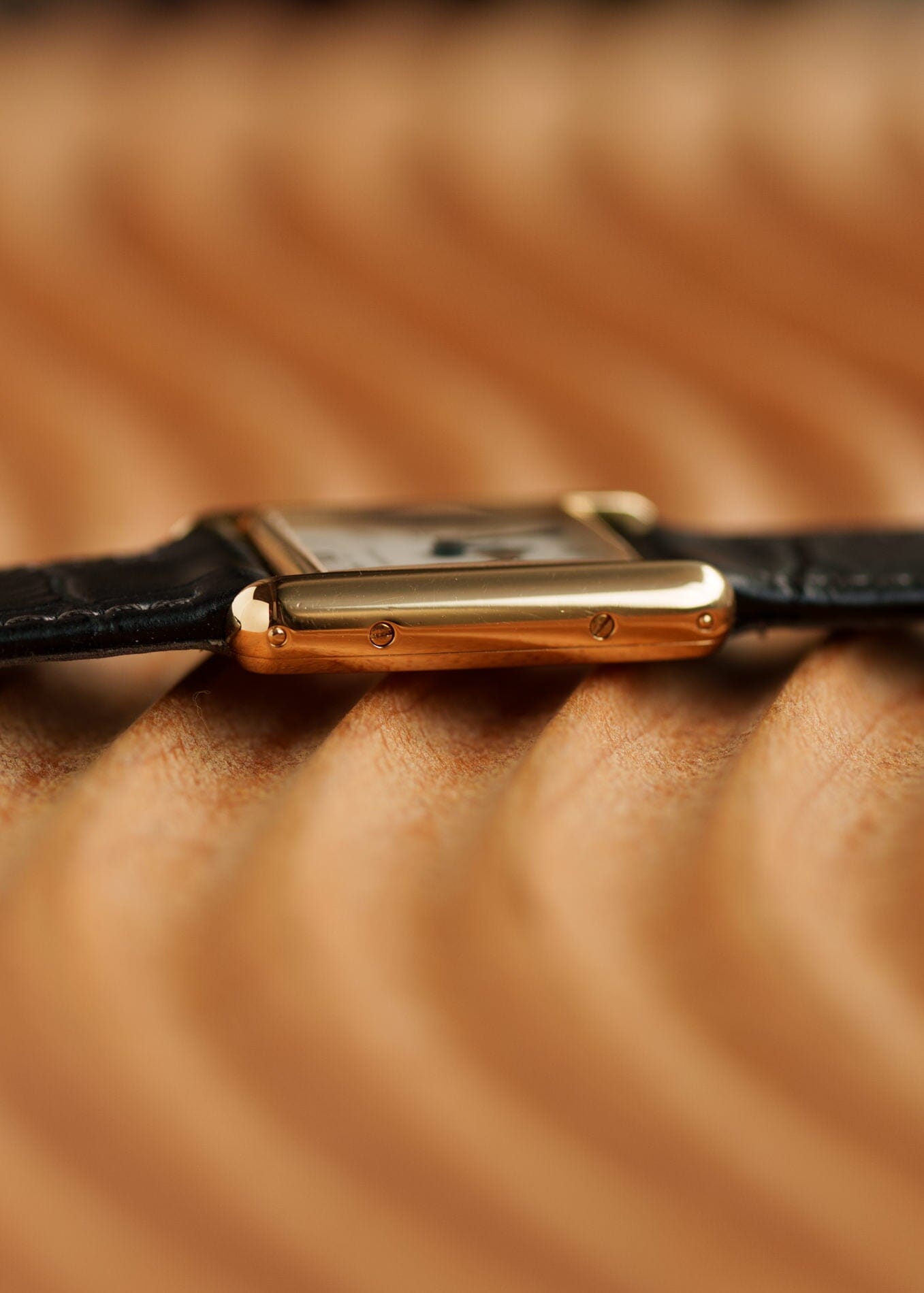 Cartier Tank Louis Cartier SM 819003 YG Moonphase