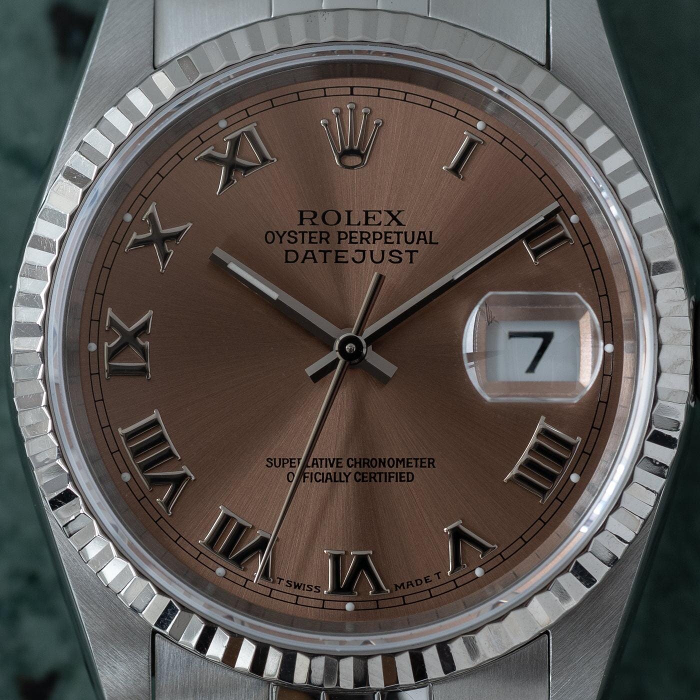 ROLEX Oyster Perpetual Datejust 16234 Salmon Dial - Arbitro